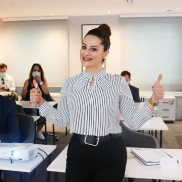 Yaşam Koçu Esra Bilgin